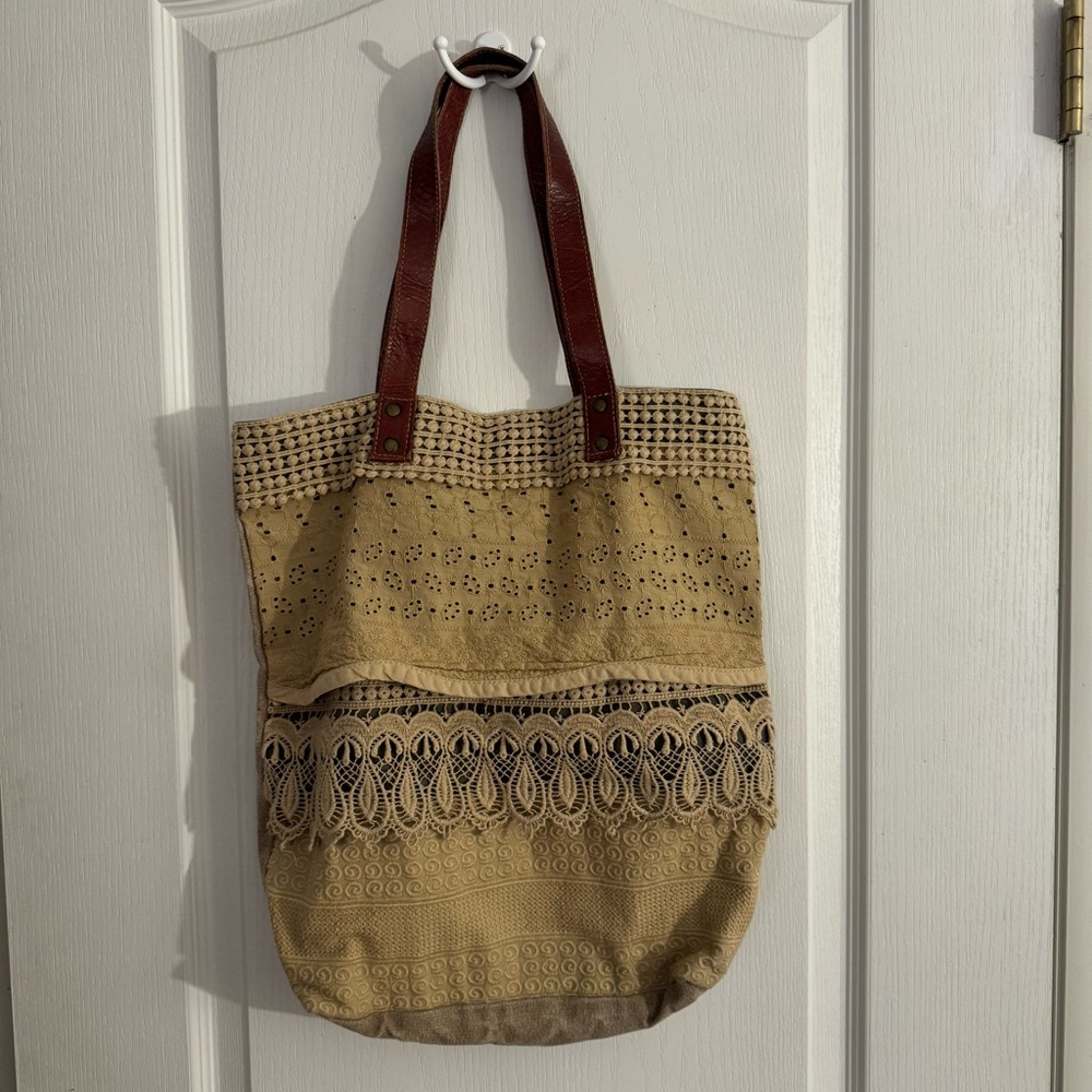 Mona B tote bag